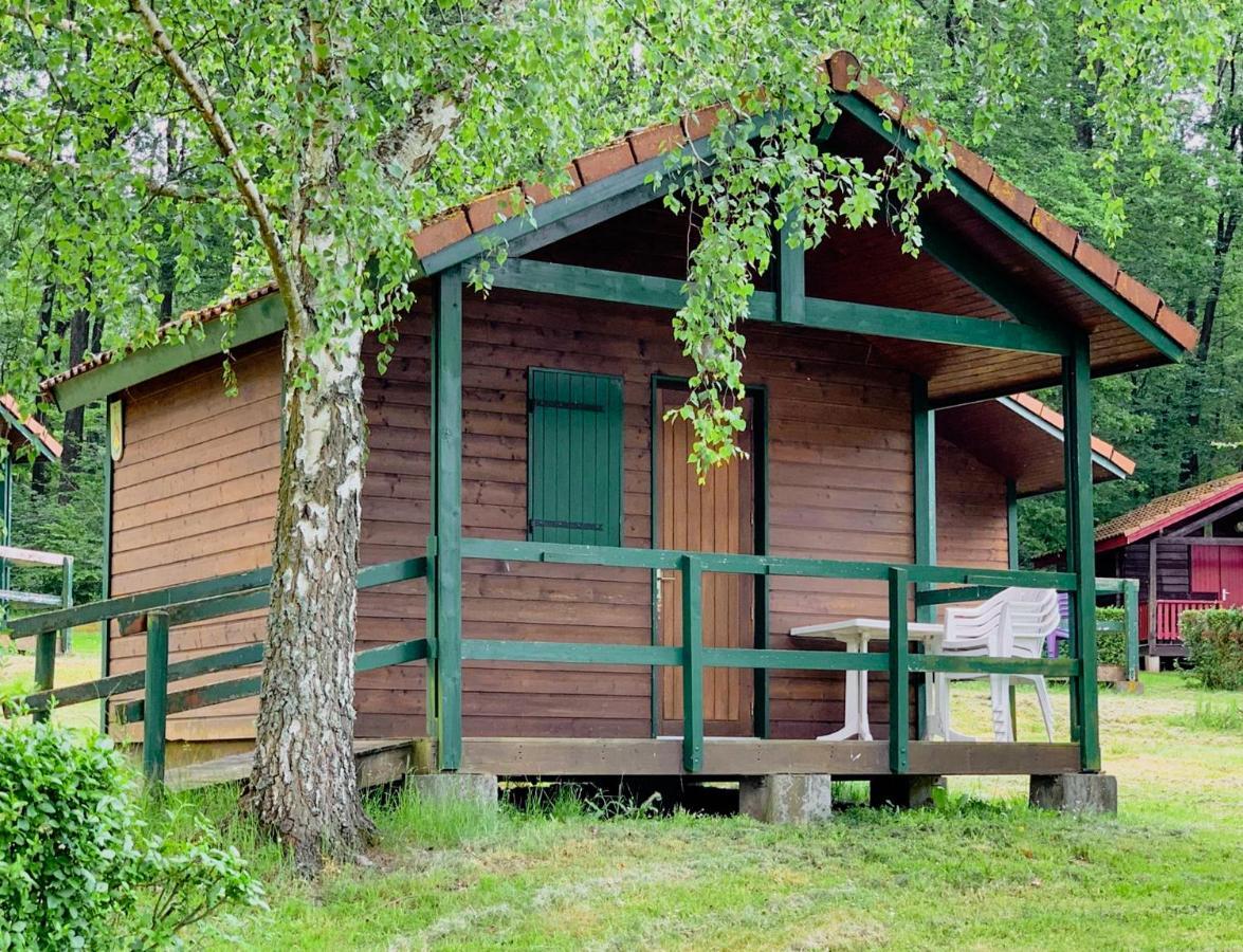 Camping Les Vosges Du Nord Oberbronn Extérieur photo